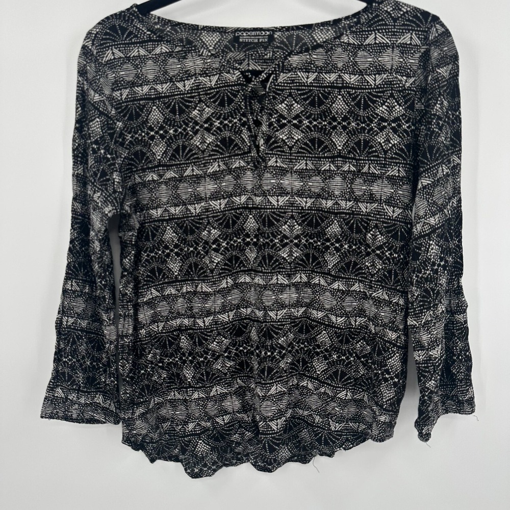 Papermoon by Stitchfix Blouse Top Women's Small Black White Geo Print Tie Front‎